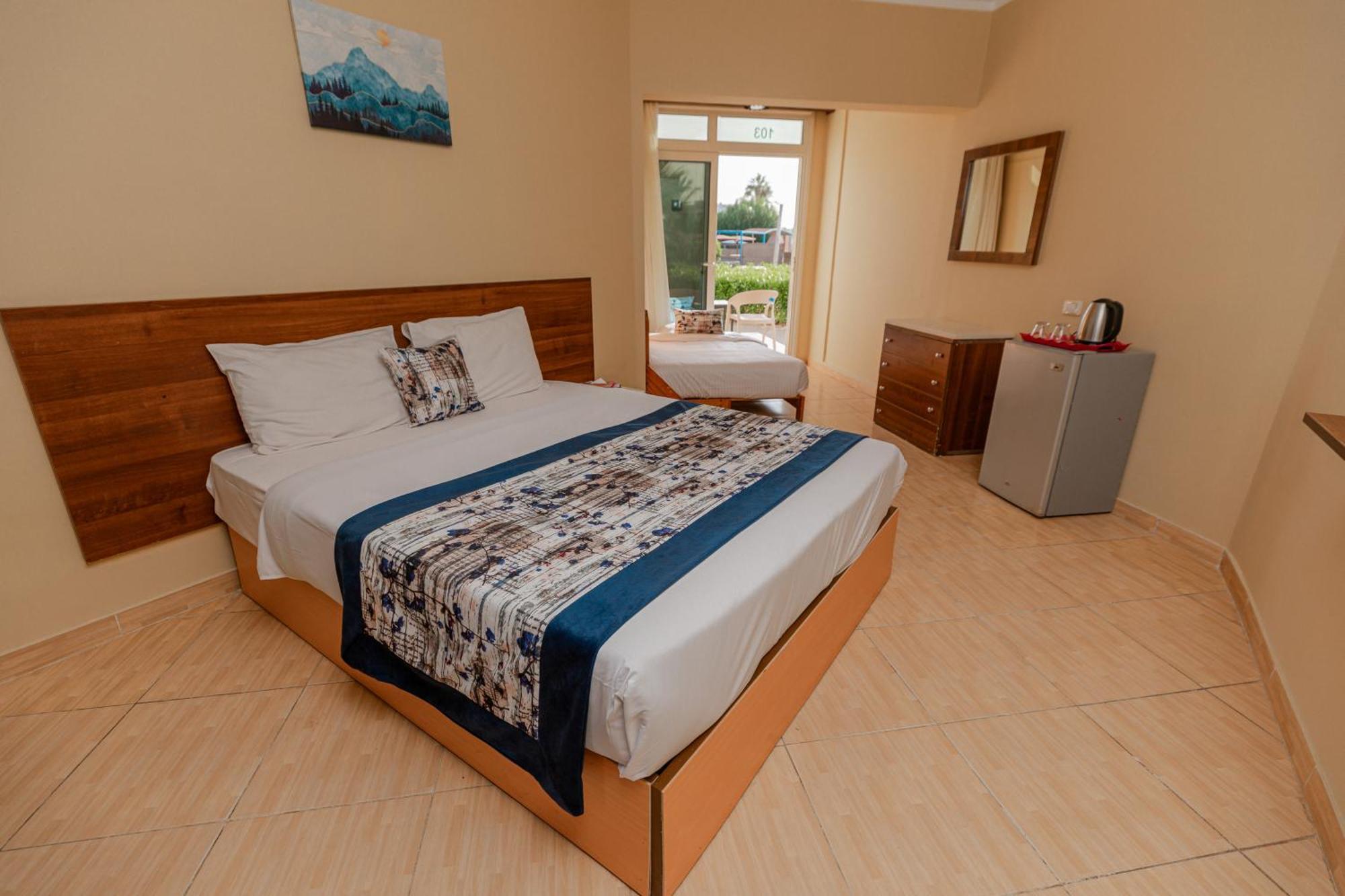 Andalusia Blue Beach Hurghada Exterior photo