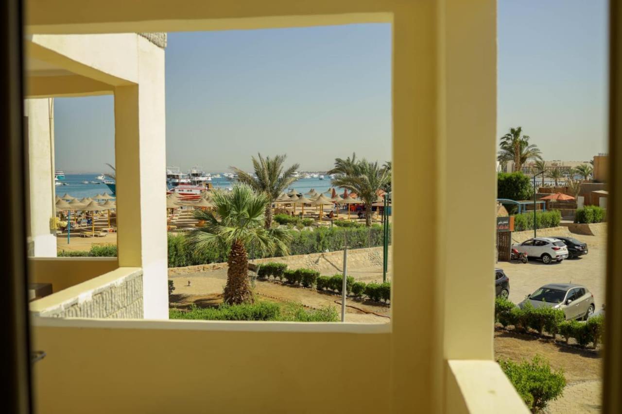 Andalusia Blue Beach Hurghada Aparthotel Exterior photo