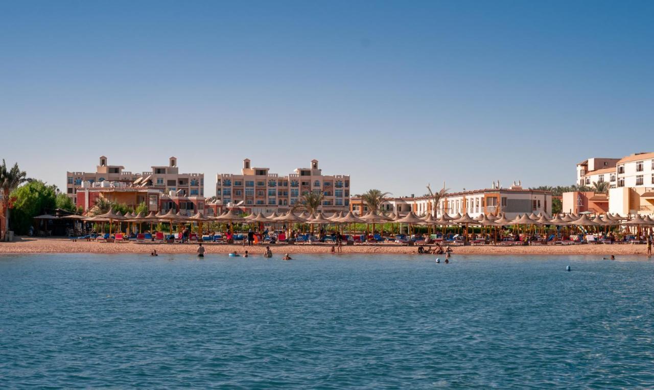 Andalusia Blue Beach Hurghada Aparthotel Exterior photo